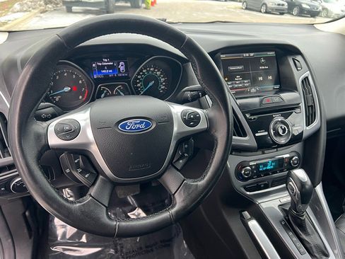 Used 2012 Ford Focus Titanium image 32