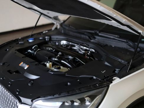 Used 2020 Lincoln Aviator Reserve w/ Equipment Group 201A image 44