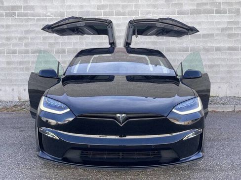 Used 2023 Tesla Model X Plaid image 15