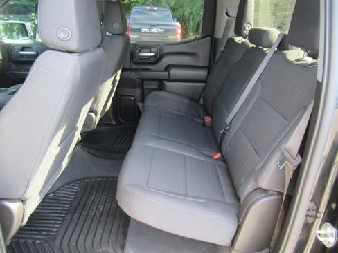 Used 2022 Chevrolet Silverado 1500 Custom AWD/4WD image 32