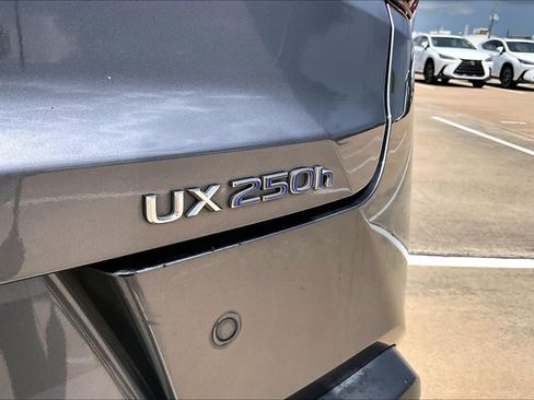 Used 2021 Lexus UX 250h w/ Premium Package AWD/4WD image 10
