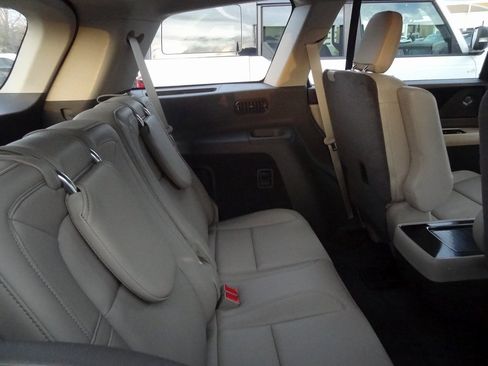 Certified 2024 Lincoln Aviator Reserve w/ Equipment Group 201A image 10