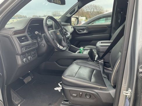 Used 2022 Chevrolet Suburban Premier w/ Max Trailering Package image 5