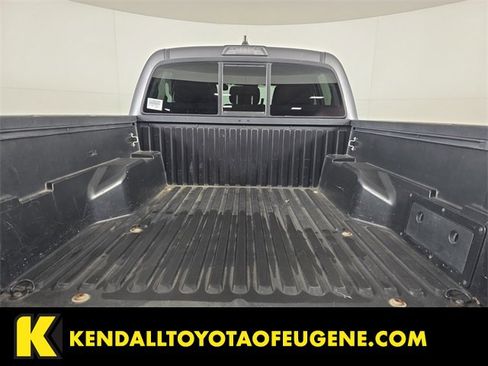 Used 2020 Toyota Tacoma SR5 image 9