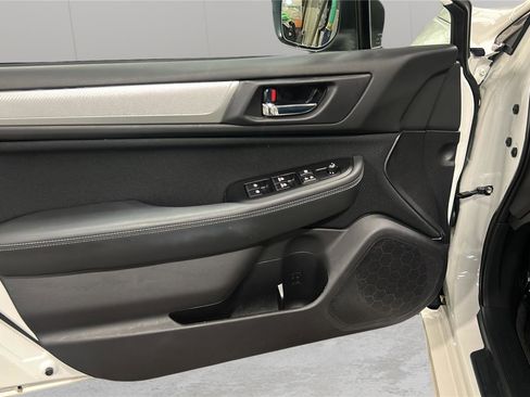 Used 2019 Subaru Legacy 2.5i Premium AWD/4WD image 24