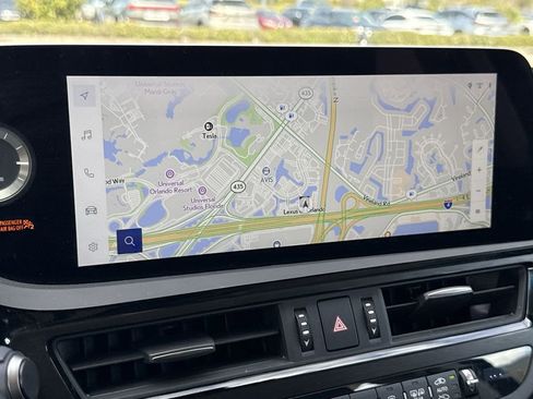 Used 2025 Lexus ES 350 w/ Premium Package FWD image 22