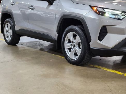 Used 2022 Toyota RAV4 XLE image 16