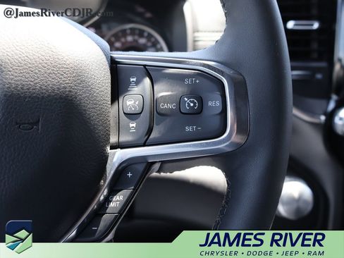 Used 2026 RAM 1500 Laramie AWD/4WD image 27
