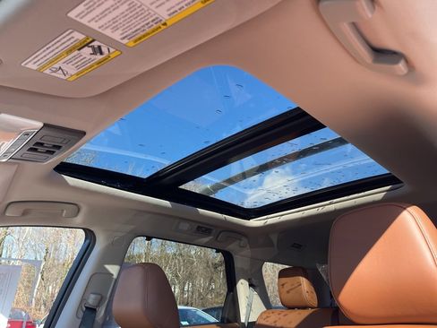 New 2025 Nissan Pathfinder Platinum w/ Cargo Package image 18