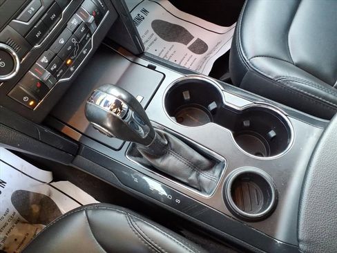 Certified 2019 Ford Explorer XLT w/ Equipment Group 202A image 13