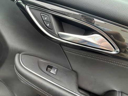 Used 2024 Buick Envision Preferred AWD/4WD image 41