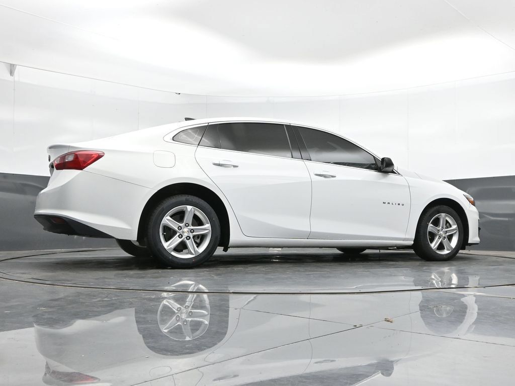 Used 2023 Chevrolet Malibu LS FWD image 38