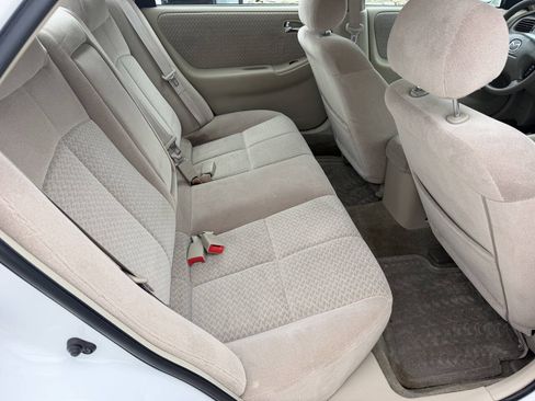 Used 2002 MAZDA 626 FWD image 19