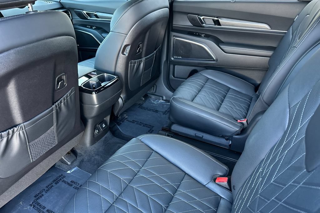 Used 2025 Kia Telluride SX Prestige X-Pro AWD/4WD image 11