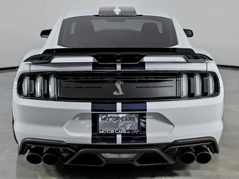 Used 2021 Ford Mustang Shelby GT500 w/ Technology Package image 11