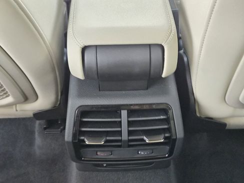 Certified 2021 Audi Q3 2.0T Premium w/ Convenience Package image 36