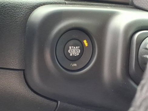 Used 2021 Jeep Wrangler Unlimited Sport AWD/4WD image 16