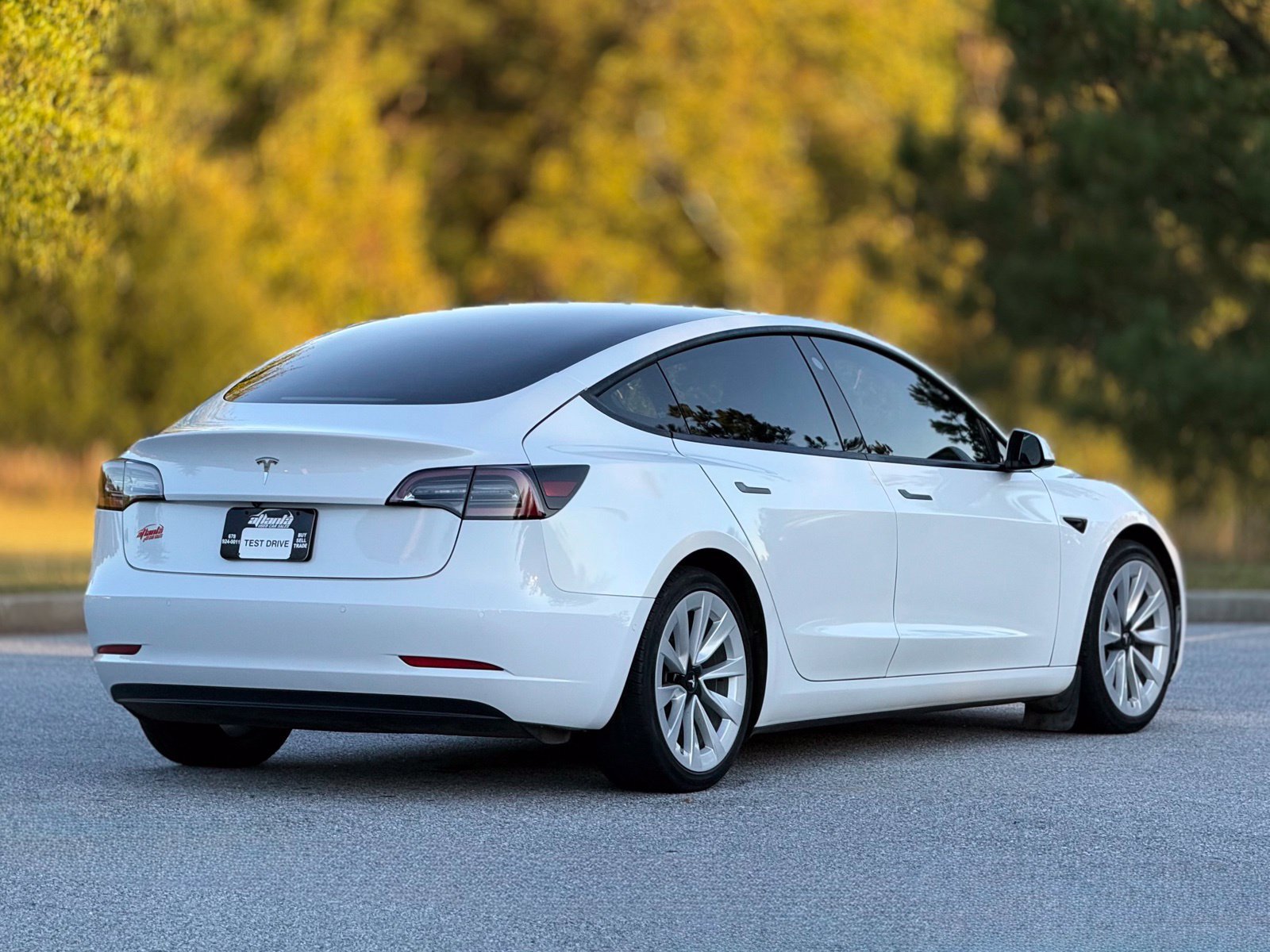 Used 2021 Tesla Model 3 Standard Range Plus RWD image 11