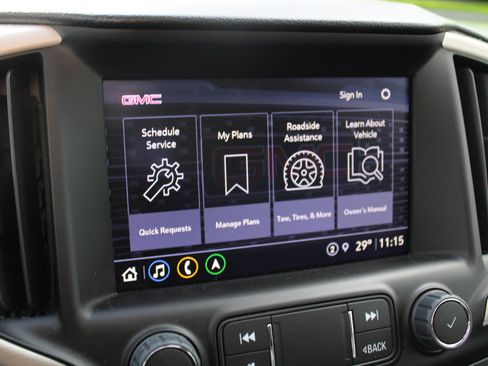 Used 2023 GMC Terrain Denali image 25