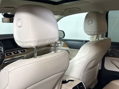 Used 2021 Mercedes-Benz GLS 450 4MATIC image 21