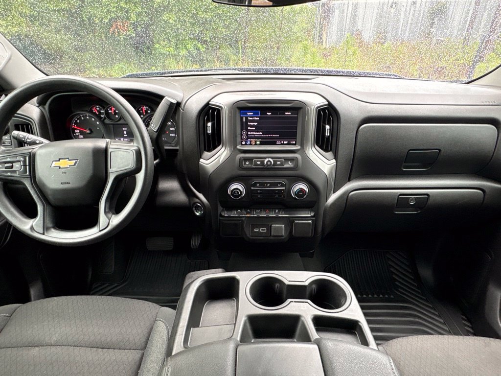 Used 2025 Chevrolet Silverado 1500 Custom AWD/4WD image 17