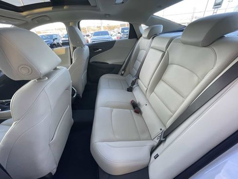 Used 2025 Chevrolet Malibu LT image 26