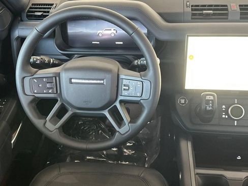 New 2026 Land Rover Defender 110 X-Dynamic SE AWD/4WD image 15