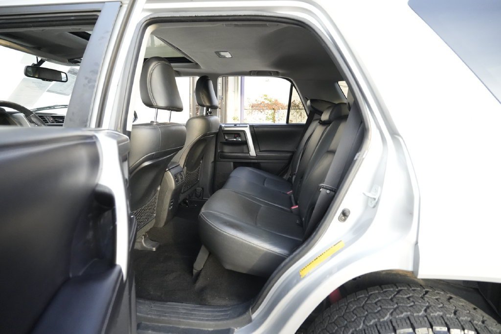 Used 2016 Toyota 4Runner Limited AWD/4WD image 25