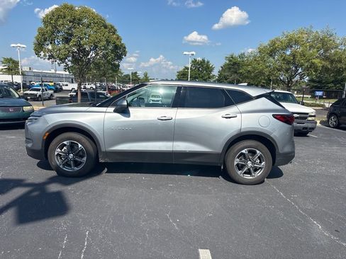 Used 2025 Chevrolet Blazer LT FWD image 7