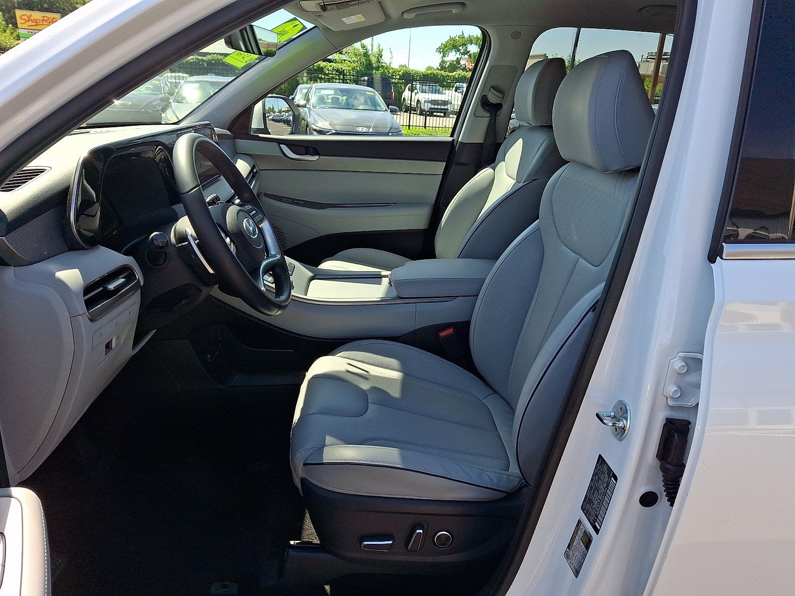 Certified 2025 Hyundai Palisade SEL AWD/4WD image 14
