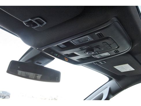 Used 2021 Chevrolet Suburban Z71 w/ Z71 Off-Road Package image 26