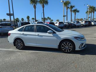 New 2026 Volkswagen Jetta SE video 2