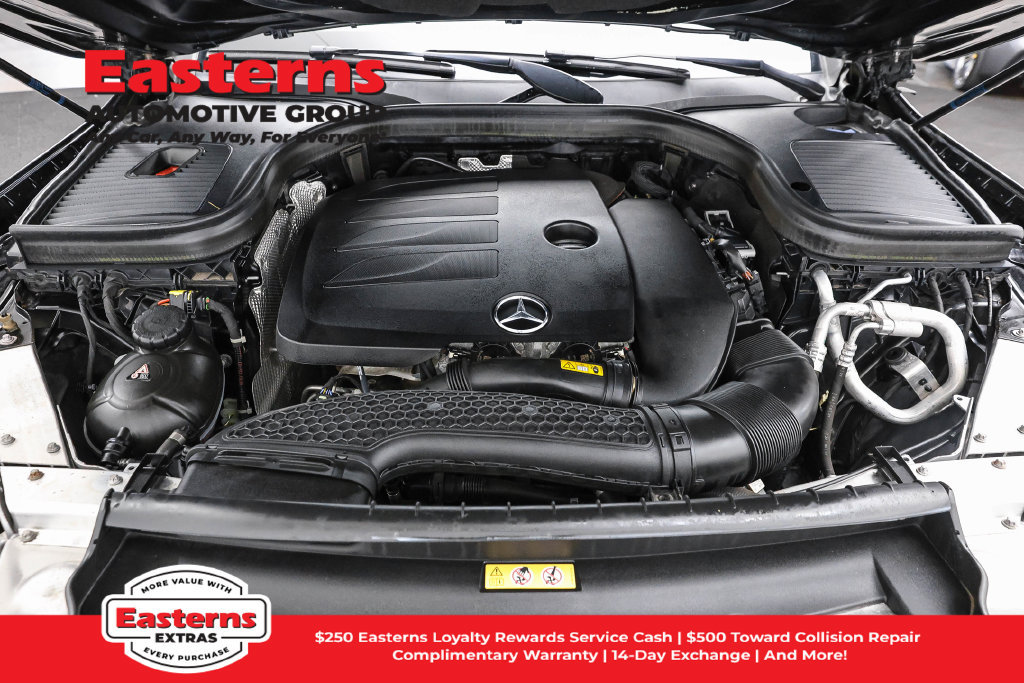 Used 2022 Mercedes-Benz GLC 300 4MATIC w/ Multimedia Package Lite image 8