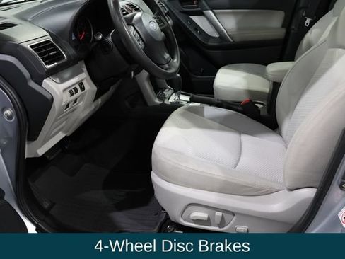 Used 2016 Subaru Forester 2.5i Premium w/ Popular Package #2 AWD/4WD image 10