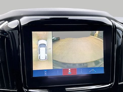 Used 2018 Chevrolet Traverse LT FWD image 28