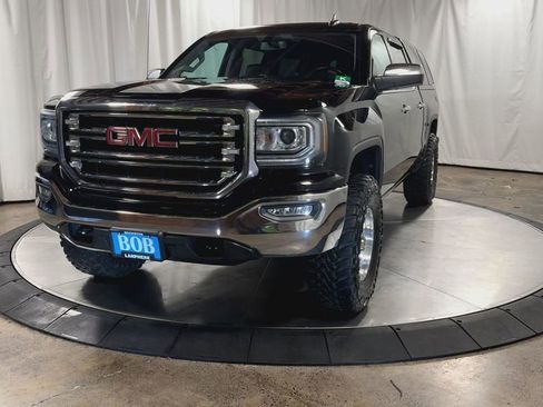 Used 2017 GMC Sierra 1500 SLT w/ SLT Premium Package image 4