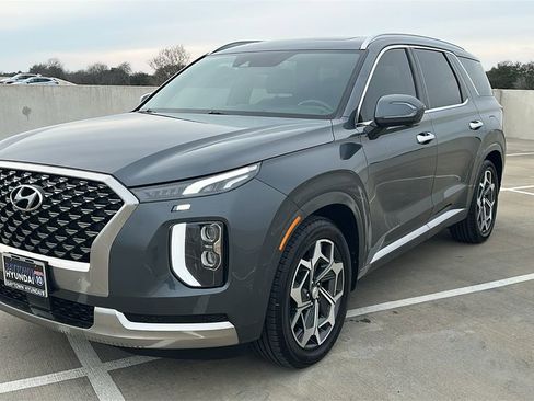 Used 2022 Hyundai Palisade Calligraphy w/ Cargo Package image 9