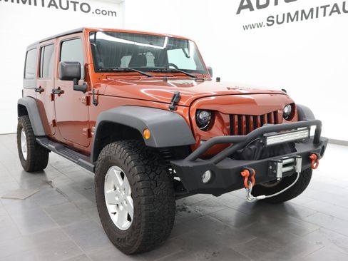 Used 2014 Jeep Wrangler Unlimited Sport w/ Quick Order Package 24S AWD/4WD image 2