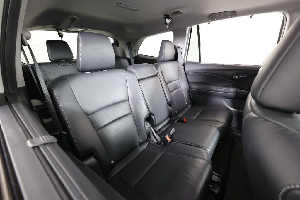 Used 2017 Honda Pilot Touring image 22
