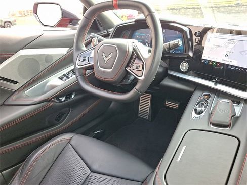 Used 2022 Chevrolet Corvette Stingray Premium Conv w/ Z51 Performance Package image 14