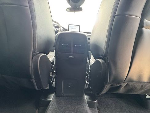 Used 2023 Ford Escape ST-Line Select w/ Class II Trailer Tow Package AWD/4WD image 18