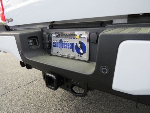 New 2025 Ford F250 Lariat w/ Lariat Ultimate Package image 18