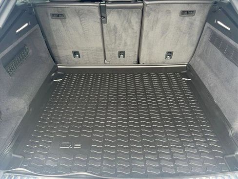 Used 2020 Audi Q8 Premium Plus image 6