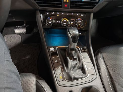 Used 2023 Volkswagen Jetta SEL image 28