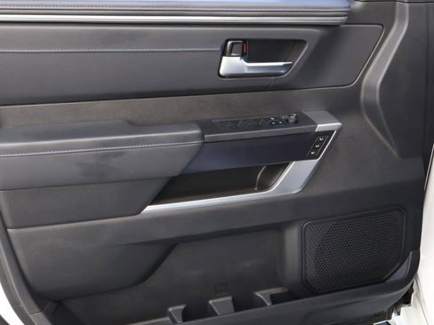 Used 2024 Toyota Sequoia Platinum image 16