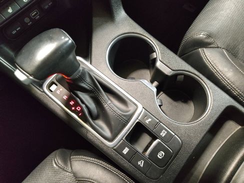 Used 2018 Kia Sportage SX image 26