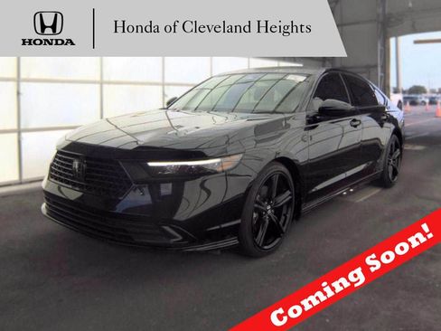 Used 2025 Honda Accord Sport image 1