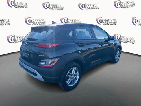 Certified 2022 Hyundai Kona SE image 5