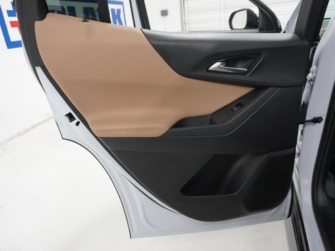 New 2026 Chevrolet Equinox ACTIV w/ Convenience Package III image 38