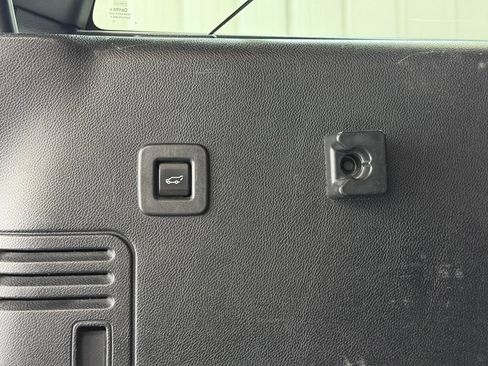 Used 2015 Ford Expedition EL Limited w/ Equipment Group 301A AWD/4WD image 35